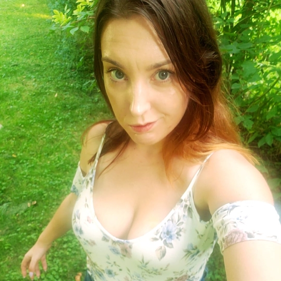 Meet your Posher, Alicia - Picture 1 of 1